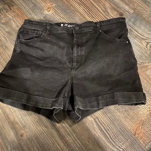 Reitmans Black Jean Short Shorts Size 34 High Rise